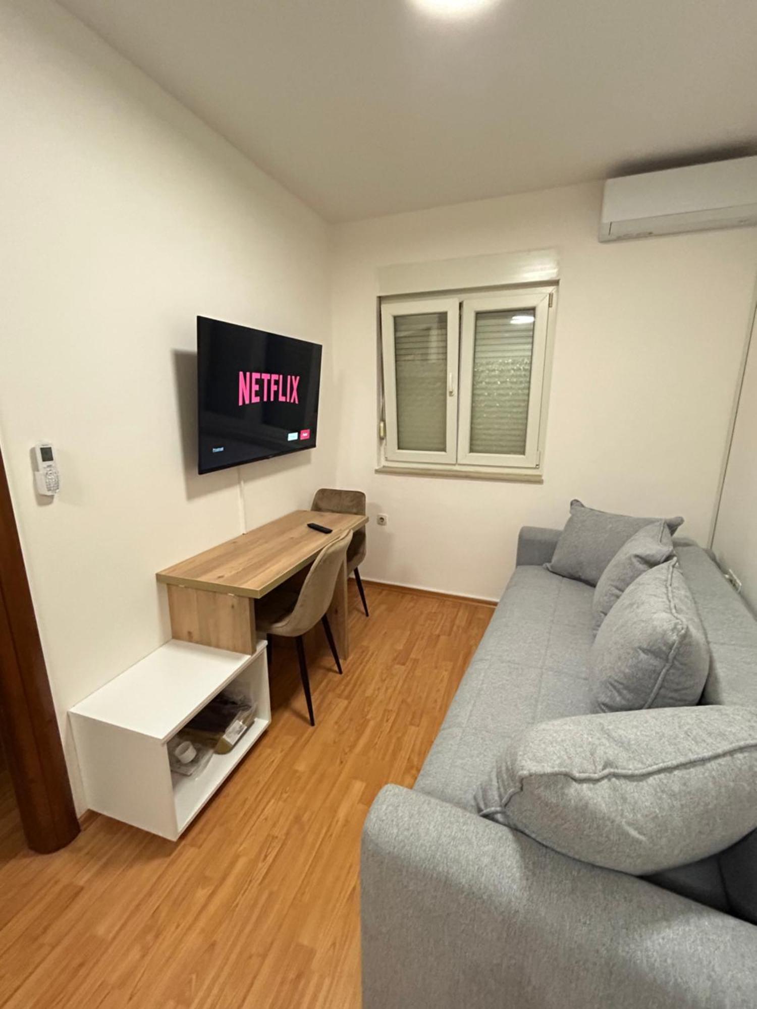 Riverside Apartments โมสตาร์ ภายนอก รูปภาพ