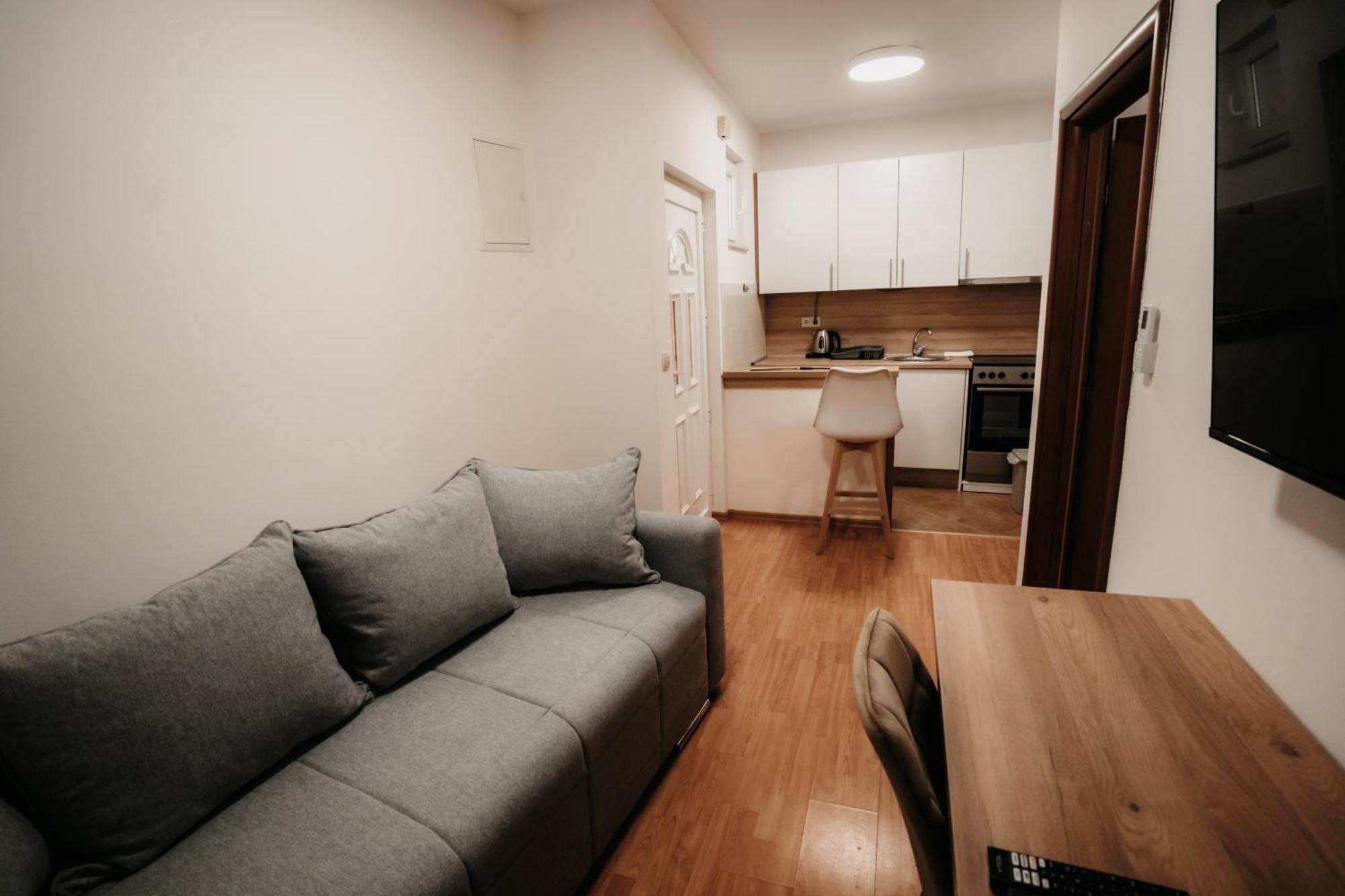Riverside Apartments โมสตาร์ ภายนอก รูปภาพ